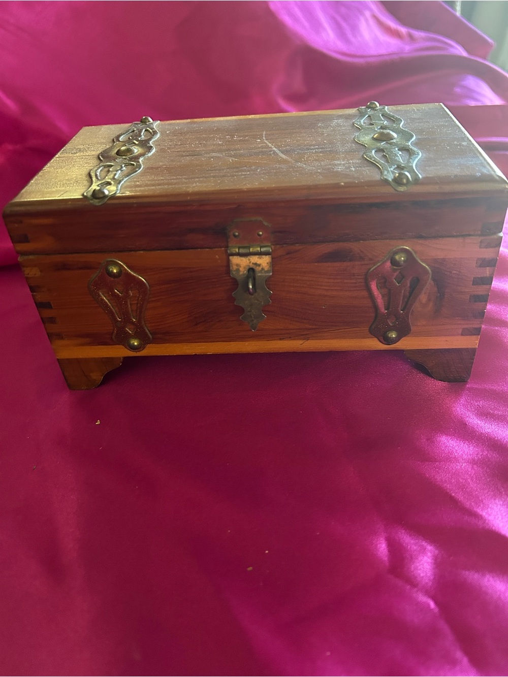 Vintage Treasure Chest Style Jewelry Box